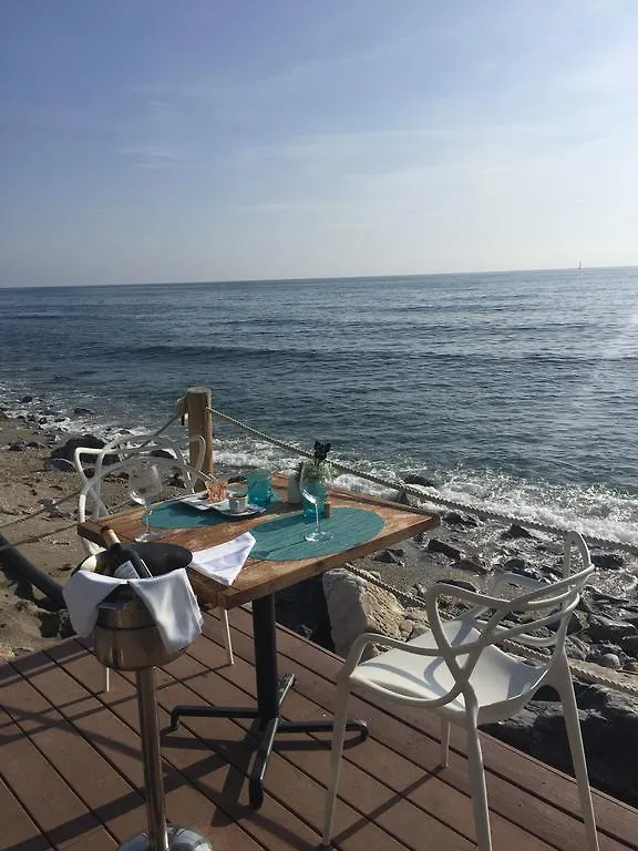 Valdecantos Beachfront Apartments Spain
