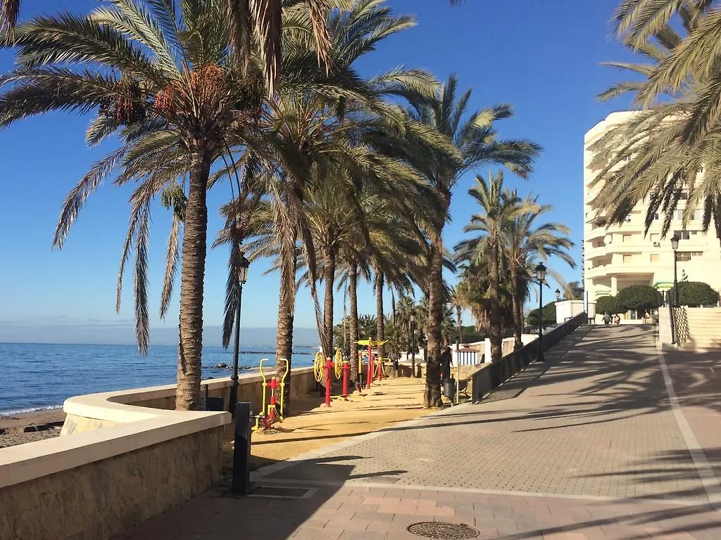 Valdecantos Beachfront Apartments  Marbella