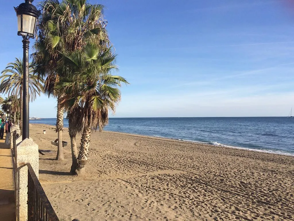 Valdecantos Beachfront Apartments